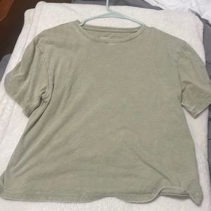 Green cropped shirt